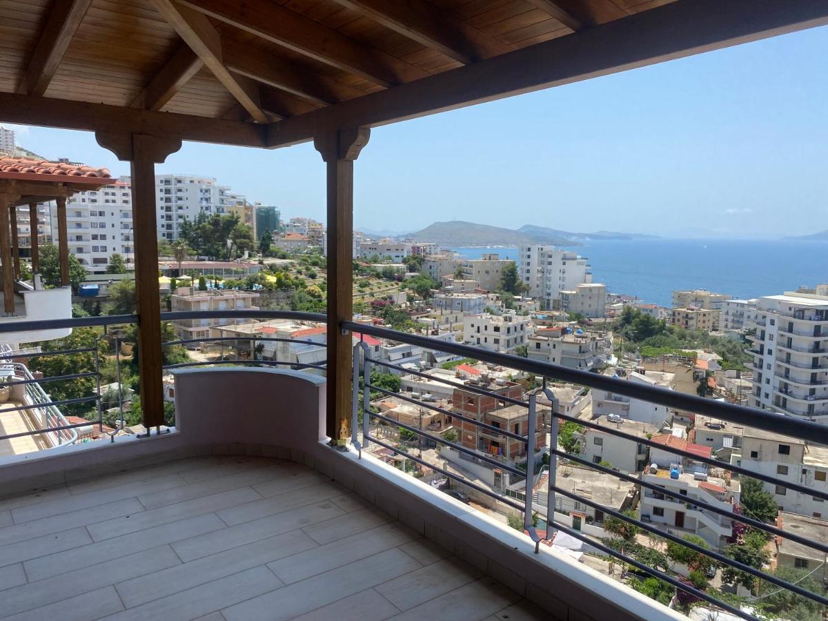 Blue Breeze Attic Apartments Sarande Bagian luar foto
