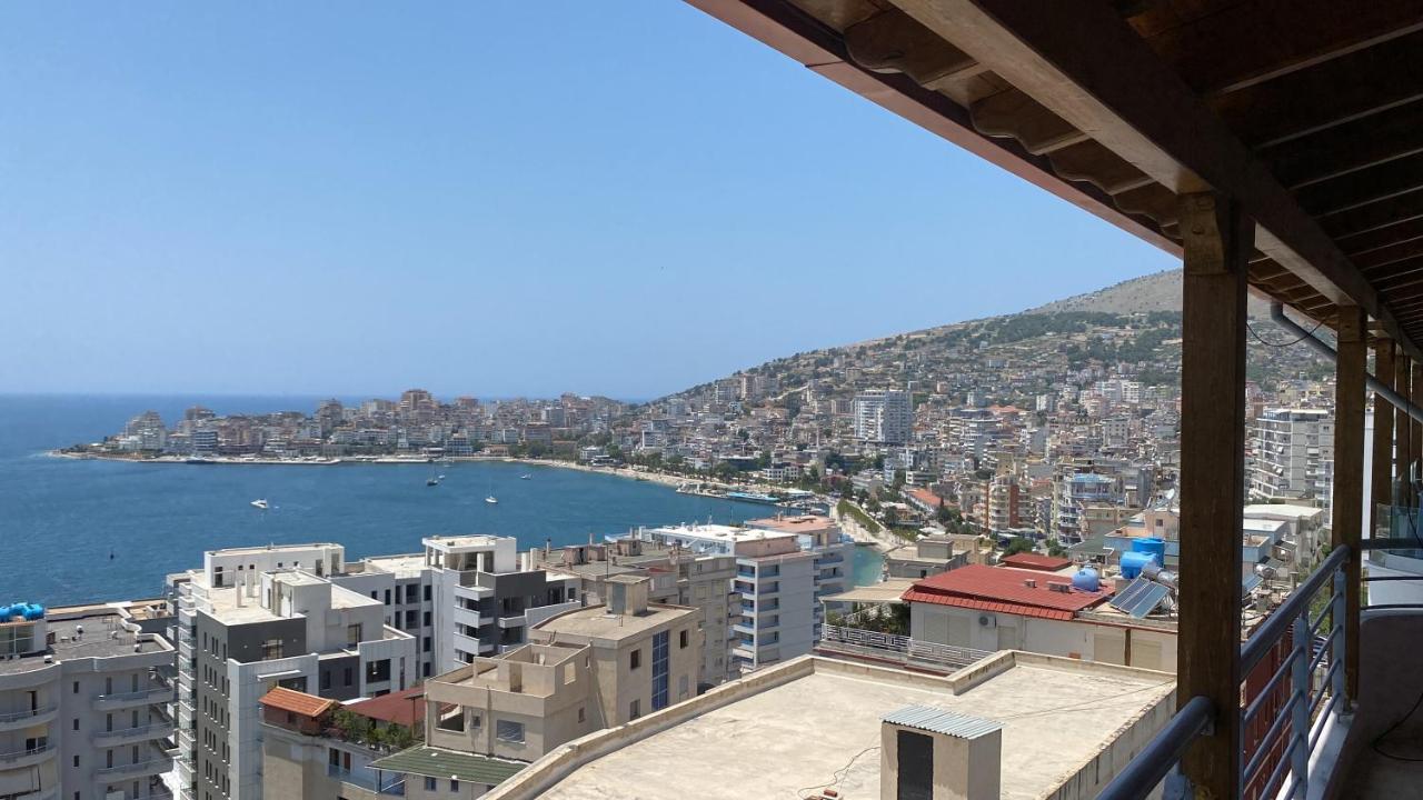 Blue Breeze Attic Apartments Sarande Bagian luar foto